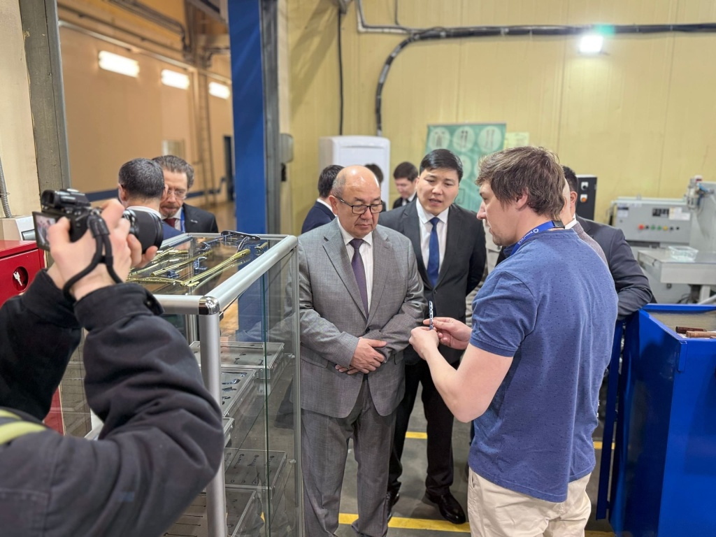 Klw-lFFk_exzmYOv0C15rjWBjK8mdHQY8a3NpuCYrmINADtjQoBLuXND7k55GgNDeKa2ssYZy5kT11h0a-z7xM19 (1).jpg