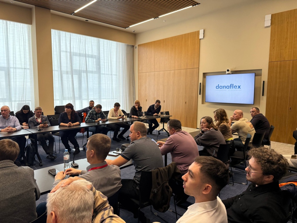 photo_5262598998474823042_w (2).jpg