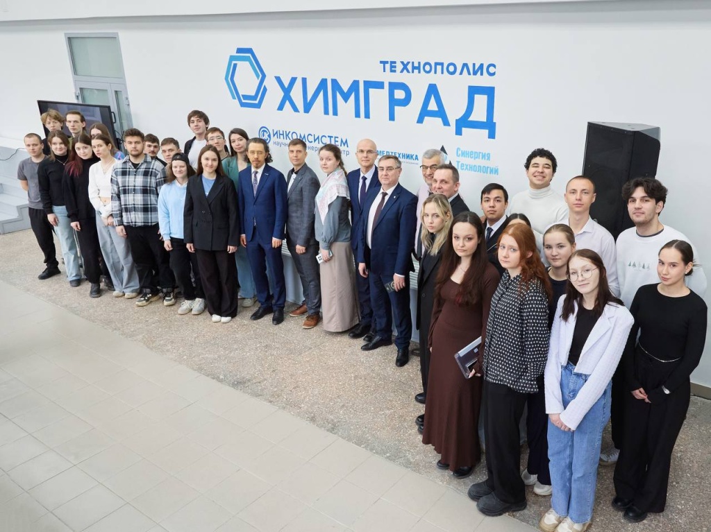 photo_5451842825268957377_y (1).jpg